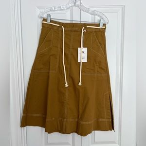 Free Assembly Utility Skirt